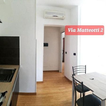 Via Matteotti & Via Carracci Apartments Bologna Exterior foto